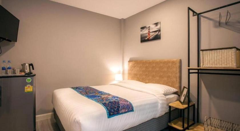 K Station Pattaya Hotel Bagian luar foto